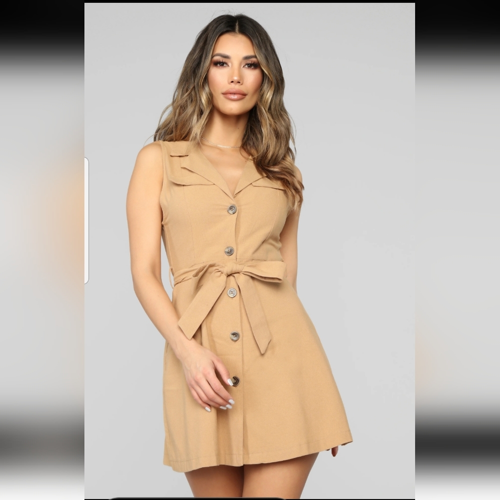 Pretty sleeveless dress